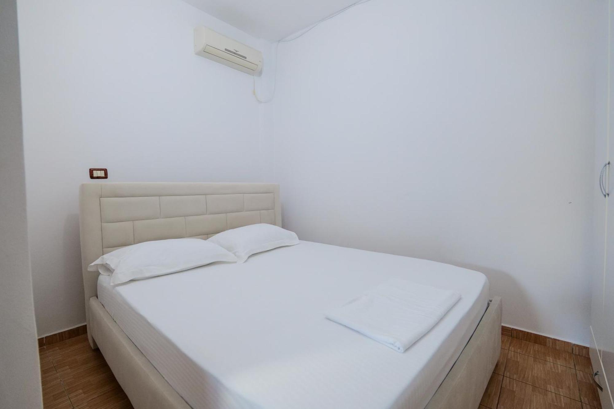 Vila Suljo Εξαμίλιο Εξωτερικό φωτογραφία
