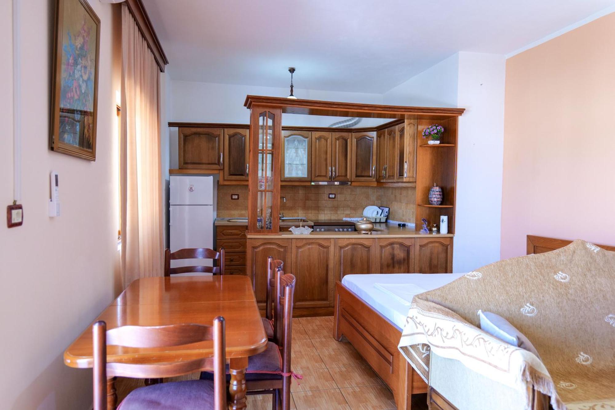 Vila Suljo Εξαμίλιο Εξωτερικό φωτογραφία